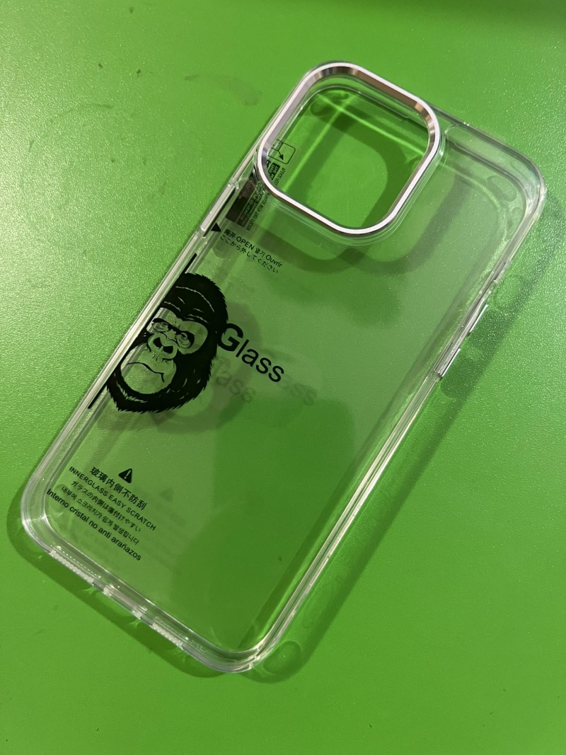 Ốp Lưng iPhone 15 Pro Max Viền Camera Nhựa Trong Cao Cấp Chính Hãng Hiệu Likgus mặt lưng trong, đường viền tôn lên chất sang của ốp